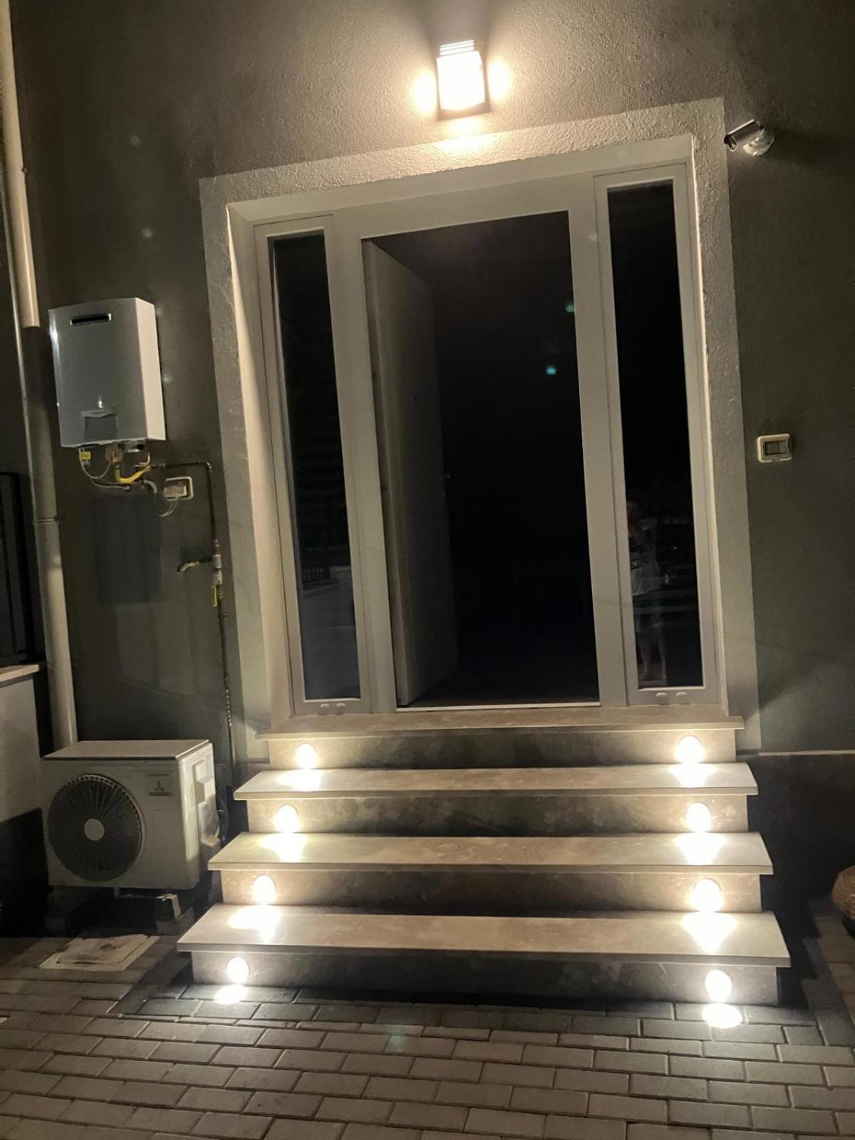 Ferienwohnung Rebibbia Guest Art Metro B Rom Exterior foto