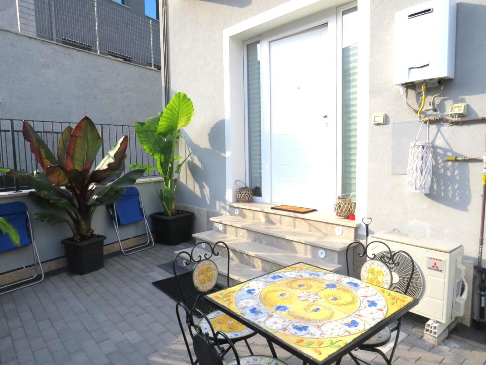 Ferienwohnung Rebibbia Guest Art Metro B Rom Exterior foto